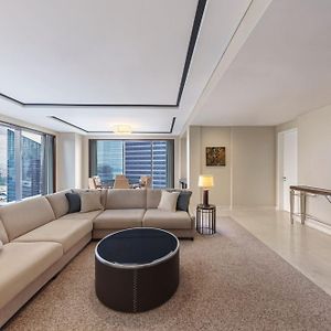 Duży apartament z łóżkiem king-size
